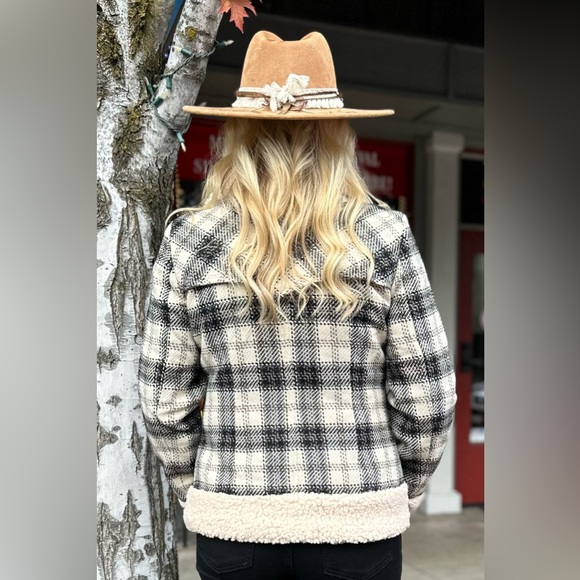 Powder River Outfitters Wool Coat NWT - Picture 10 of 10